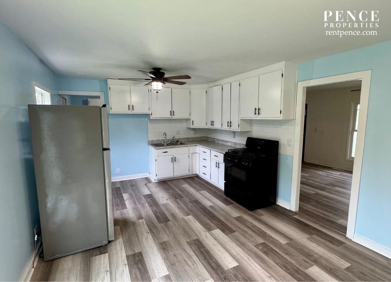 1501 Eastview Ave - Photo 7 of 20