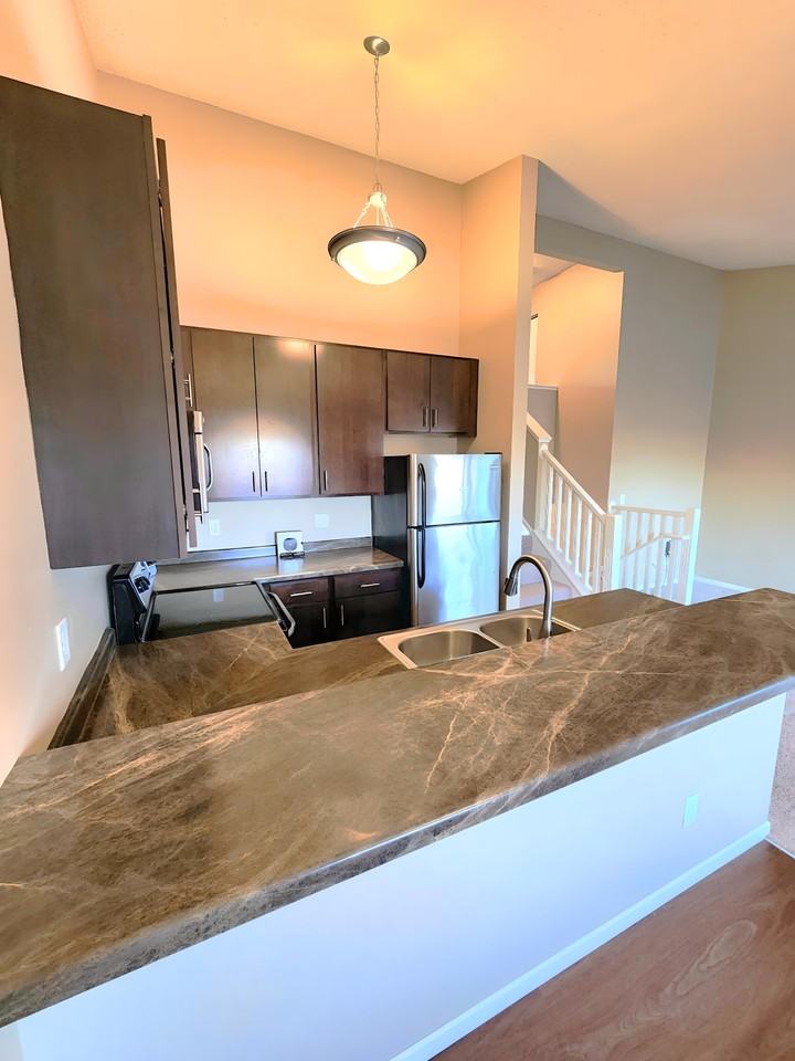 897 Wescott Sq #897 - Photo 2 of 32