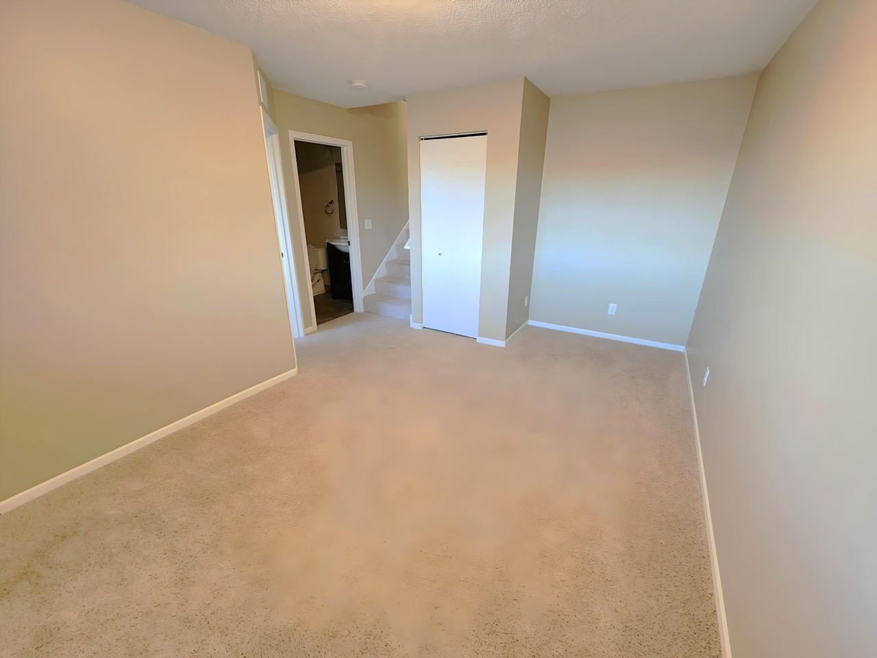 897 Wescott Sq #897 - Photo 7 of 32