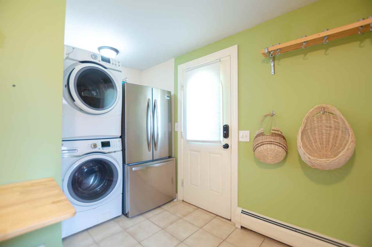 538 Central St #2 - Photo 4 of 11