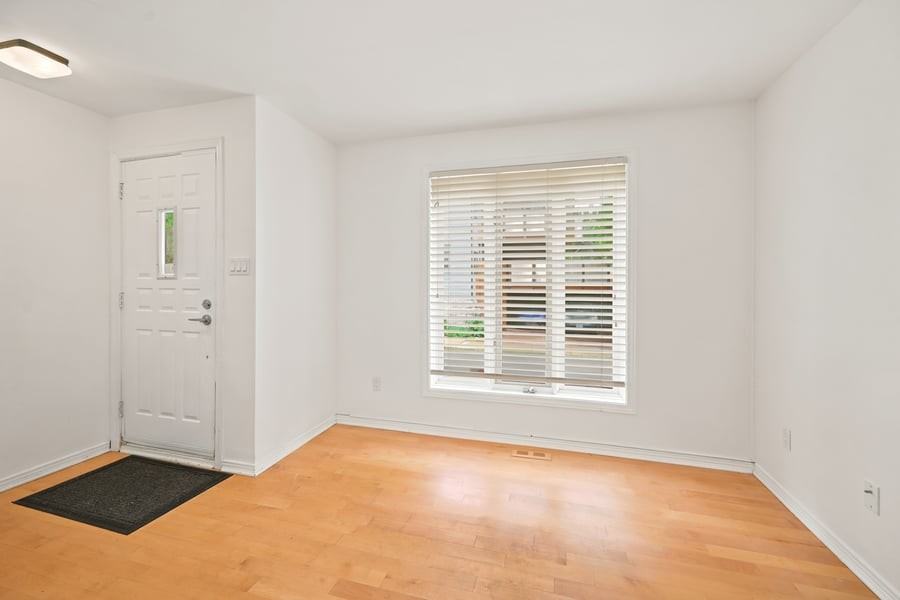 7 Bertrand St - Photo 2 of 14