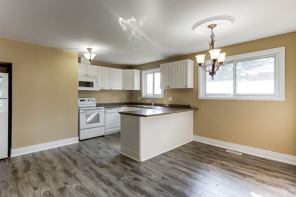 293 Mitchell Ave - Photo 6 of 15