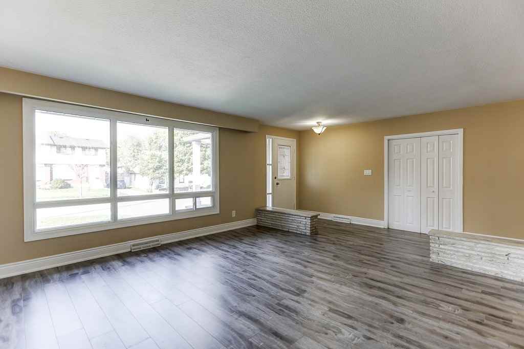 293 Mitchell Ave - Photo 7 of 15