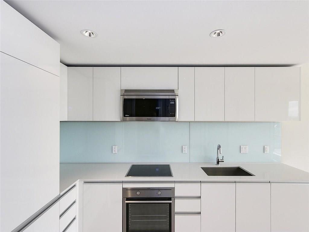 Cozy & Convenient 1 Bed Condo in The Guardian (CIP153) - Photo 4 of 10