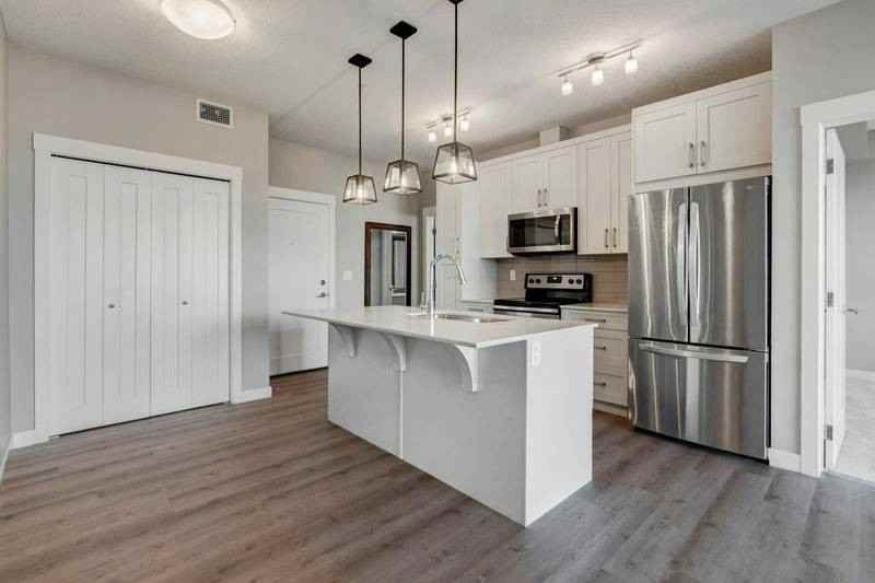 10 Walgrove Walk Se - Photo 2 of 21