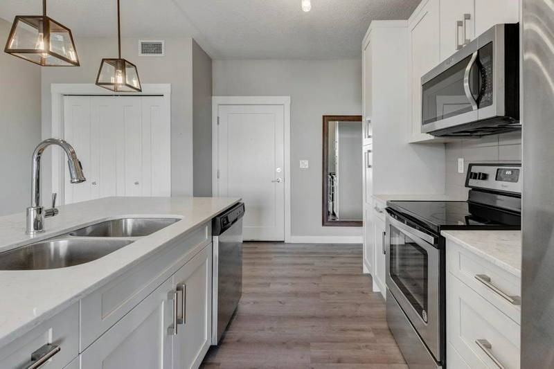 10 Walgrove Walk Se - Photo 3 of 21