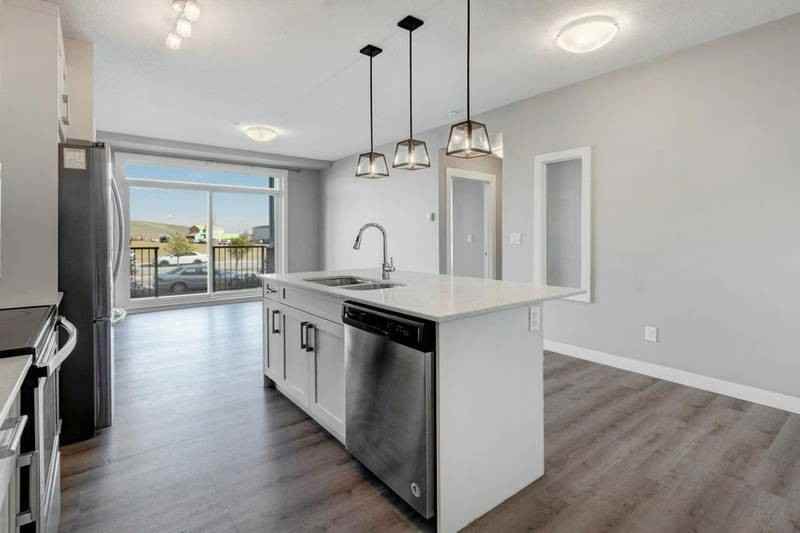 10 Walgrove Walk Se - Photo 4 of 21