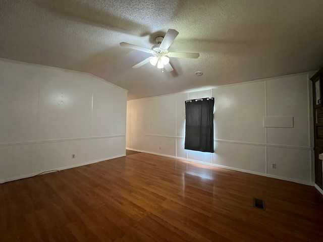 1405 Harper Dr #1 - Photo 5 of 32
