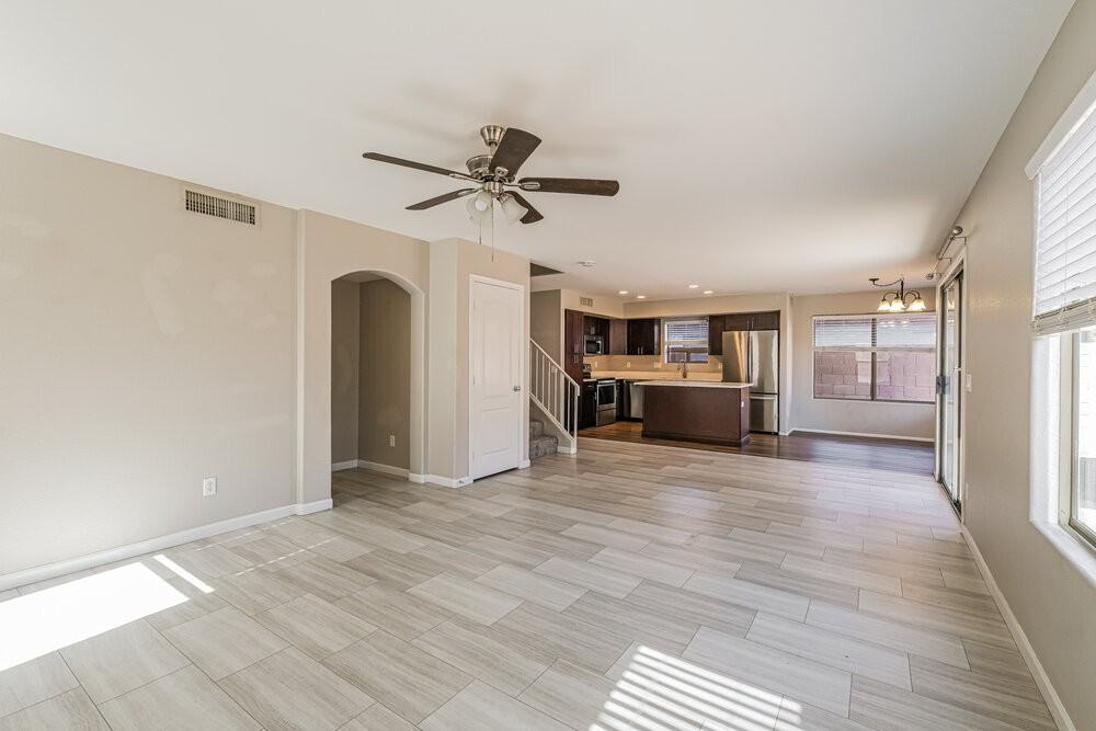4538 W Fawn Dr - Photo 5 of 17