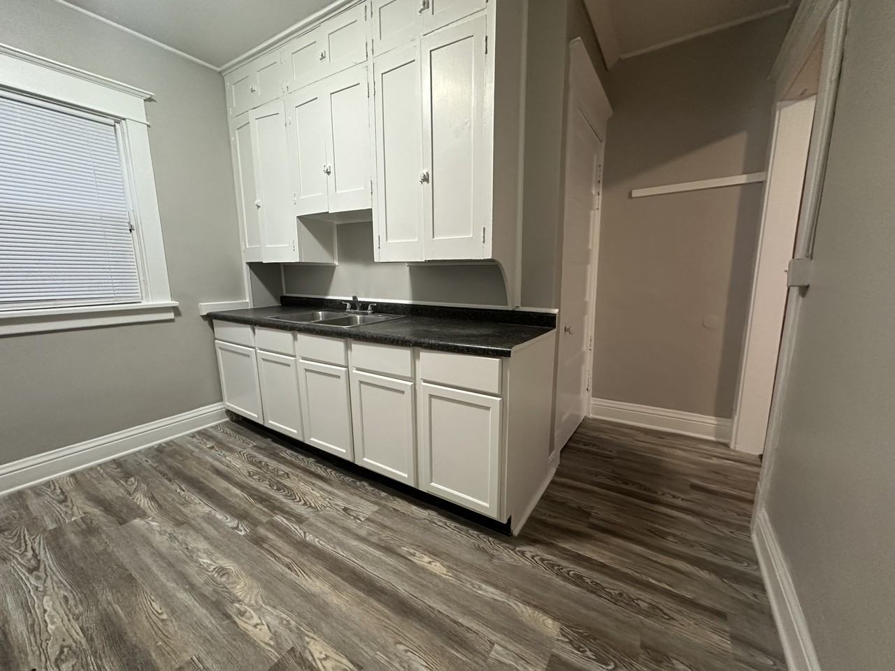 731 Park Ave #1 - Photo 7 of 12