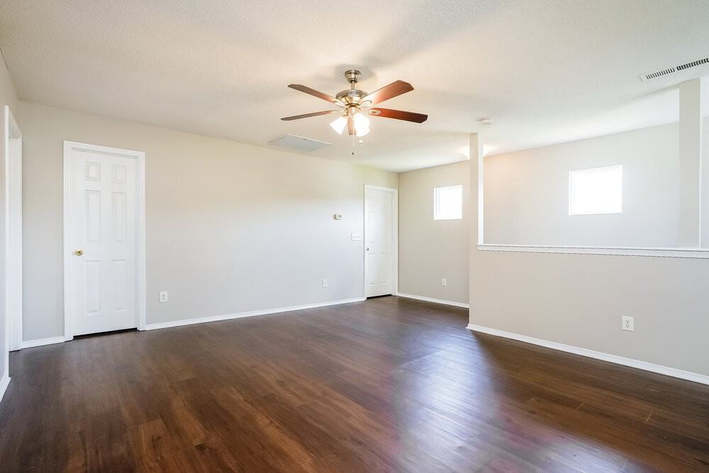 3149 Varcroft Rd - Photo 5 of 17
