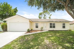 2122 Se 6th Ln - Photo 1 of 1