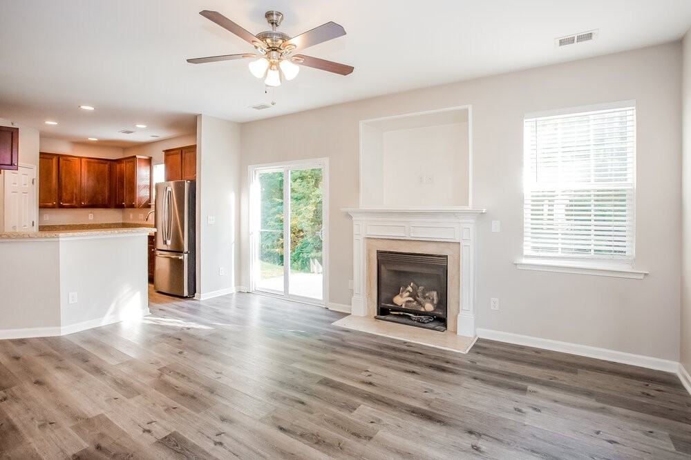5104 Abercromby St - Photo 6 of 17