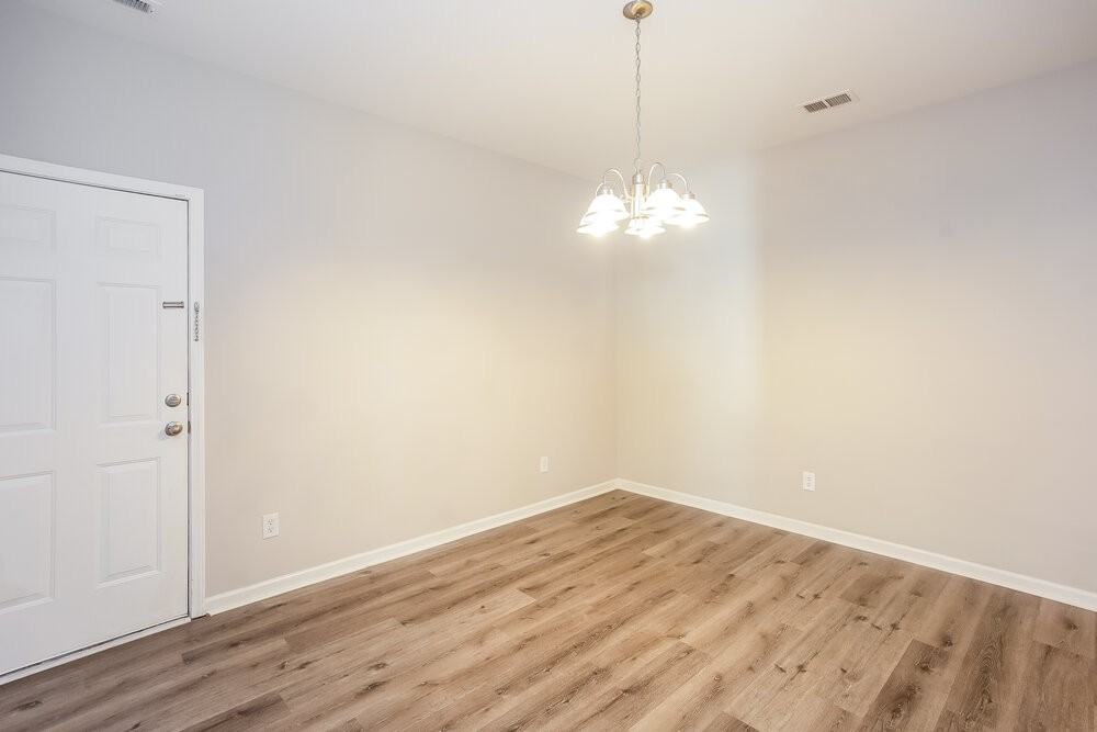 5104 Abercromby St - Photo 7 of 17