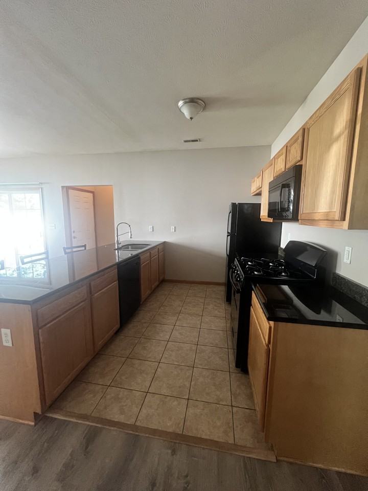 10180 - 3 Clearwing Lane #1 - Photo 3 of 12
