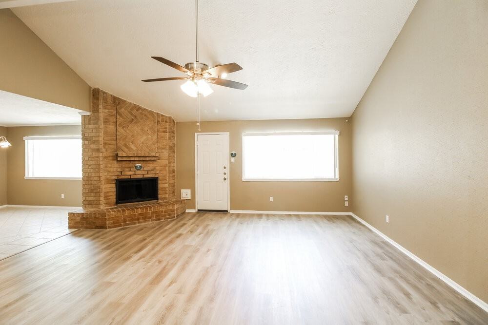 2535 Goldspring Ln - Photo 5 of 16
