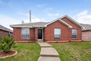 2841 Saint Croix Ave - Photo 1 of 1