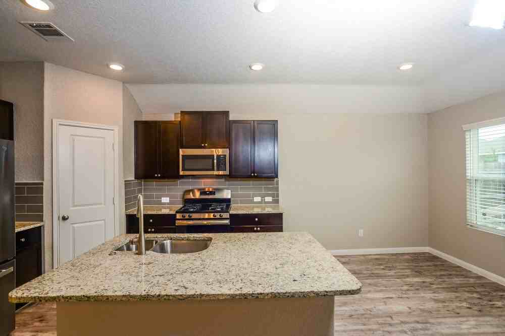 1036 Raceland Rd - Photo 5 of 16