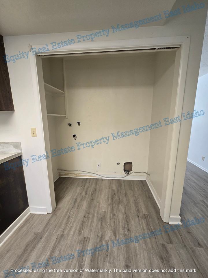 854 Bryan Rd #854 - Photo 7 of 24