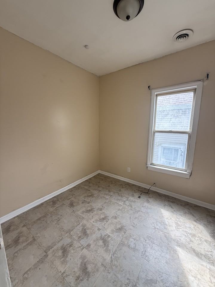 238/240 Northampton St - Lower #1 - Photo 4 of 10