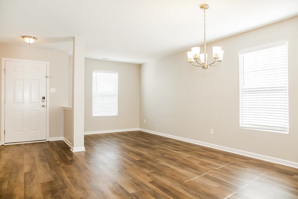 1131 Rainier Ln - Photo 6 of 17