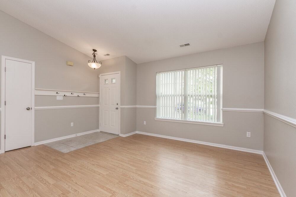 4218 Useppa Ct - Photo 3 of 15