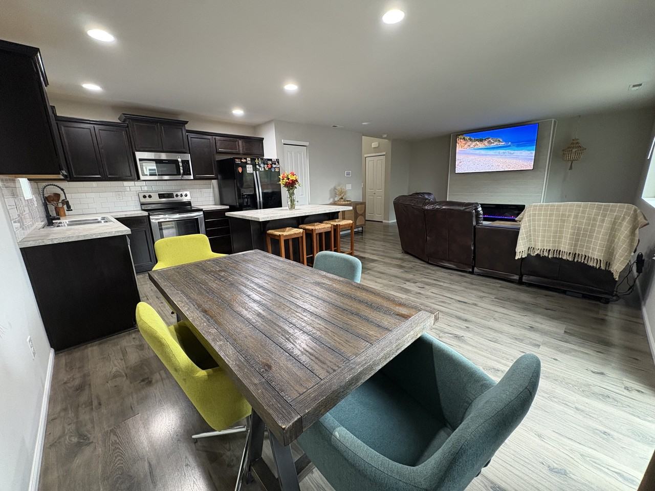 325 Watercress St #1 - Photo 4 of 17
