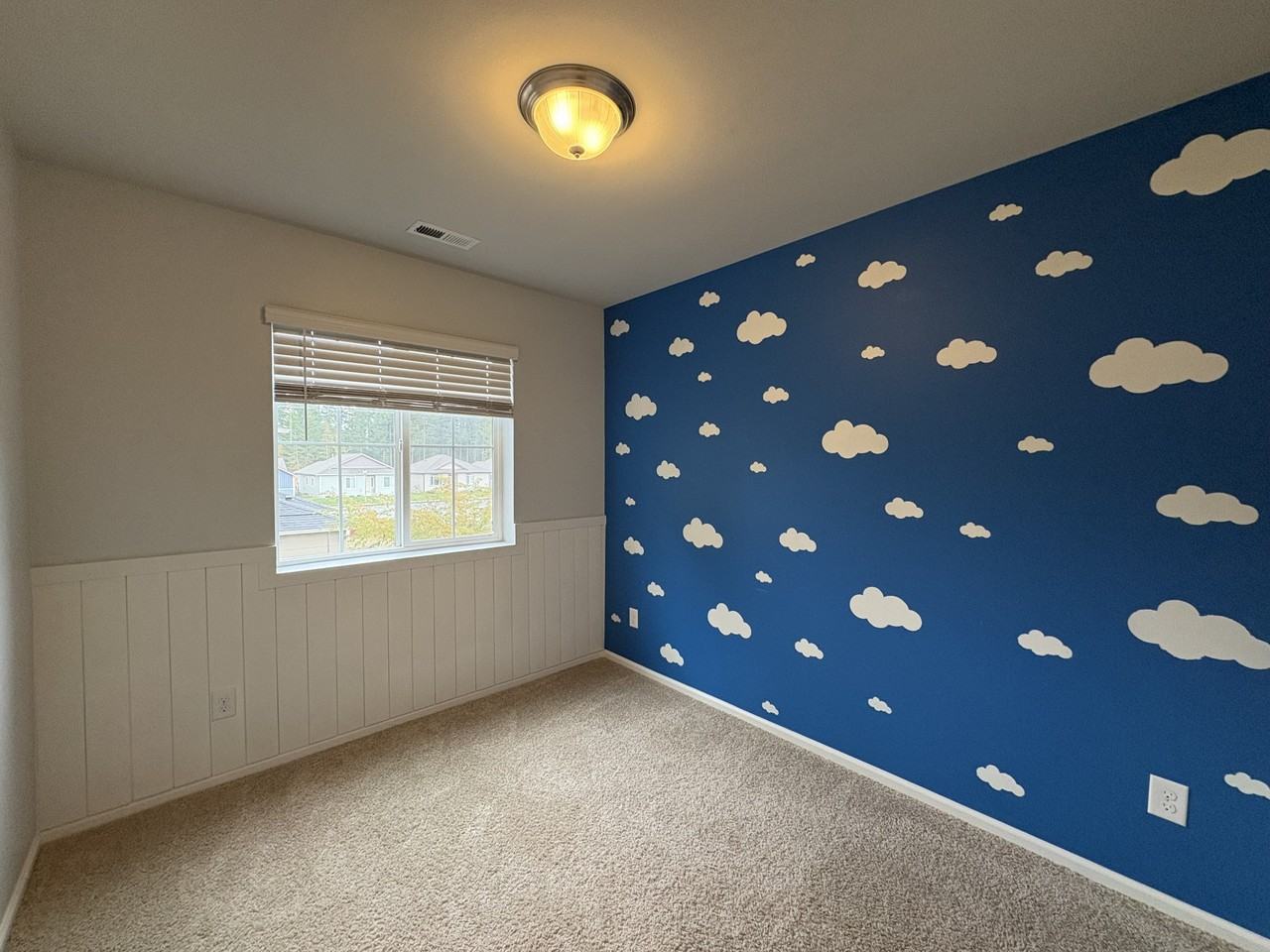 325 Watercress St #1 - Photo 7 of 17
