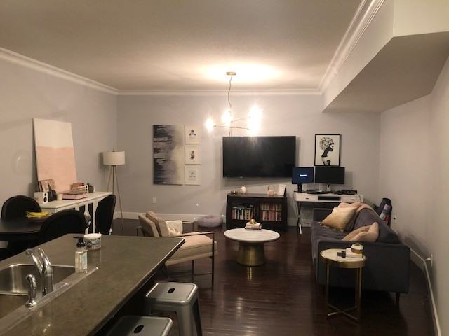 145 Christina St N #4 - Photo 4 of 5