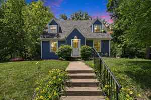 featured image of 307 Doty Ave #1