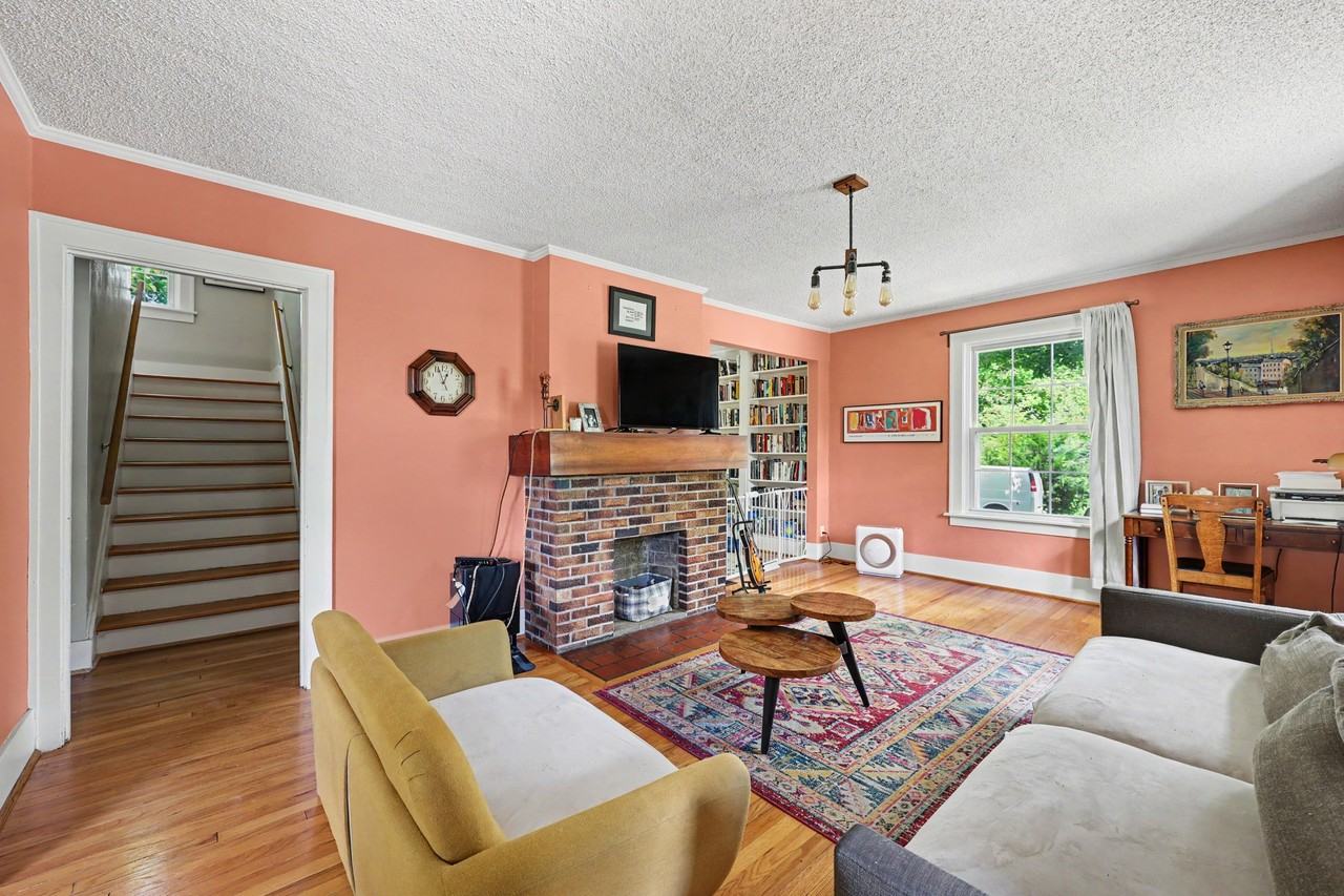 307 Doty Ave #1 - Photo 5 of 14