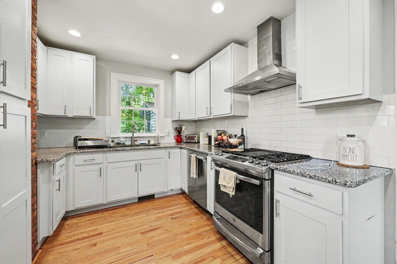 307 Doty Ave #1 - Photo 7 of 14