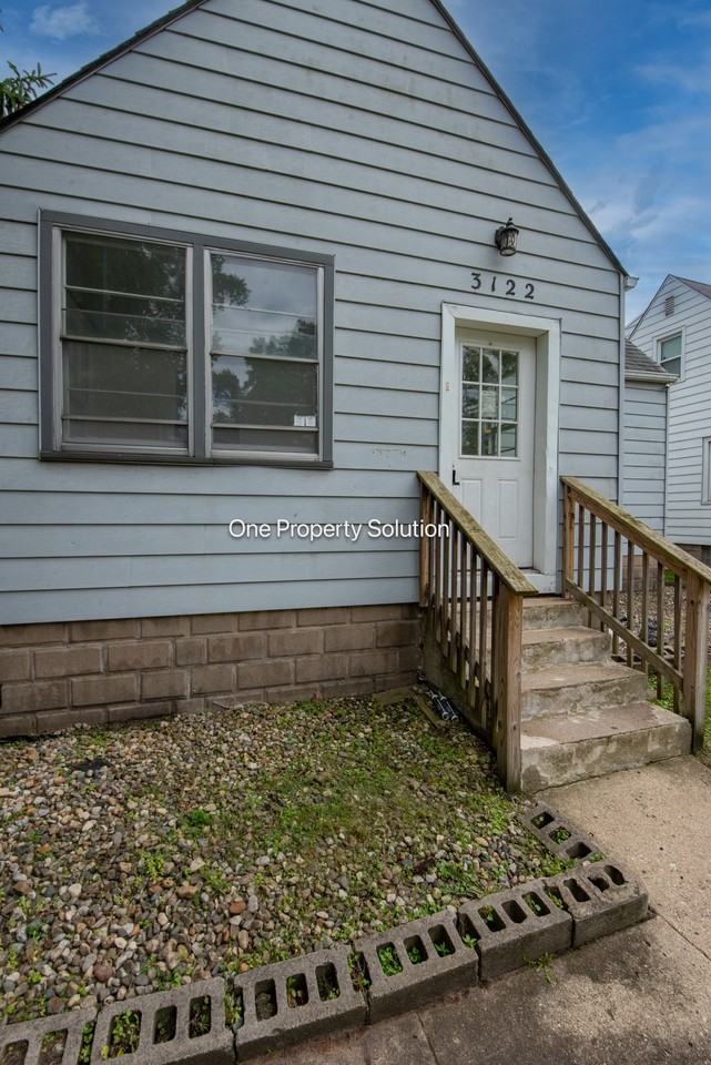3122 Crane Pl #1 - Photo 3 of 22