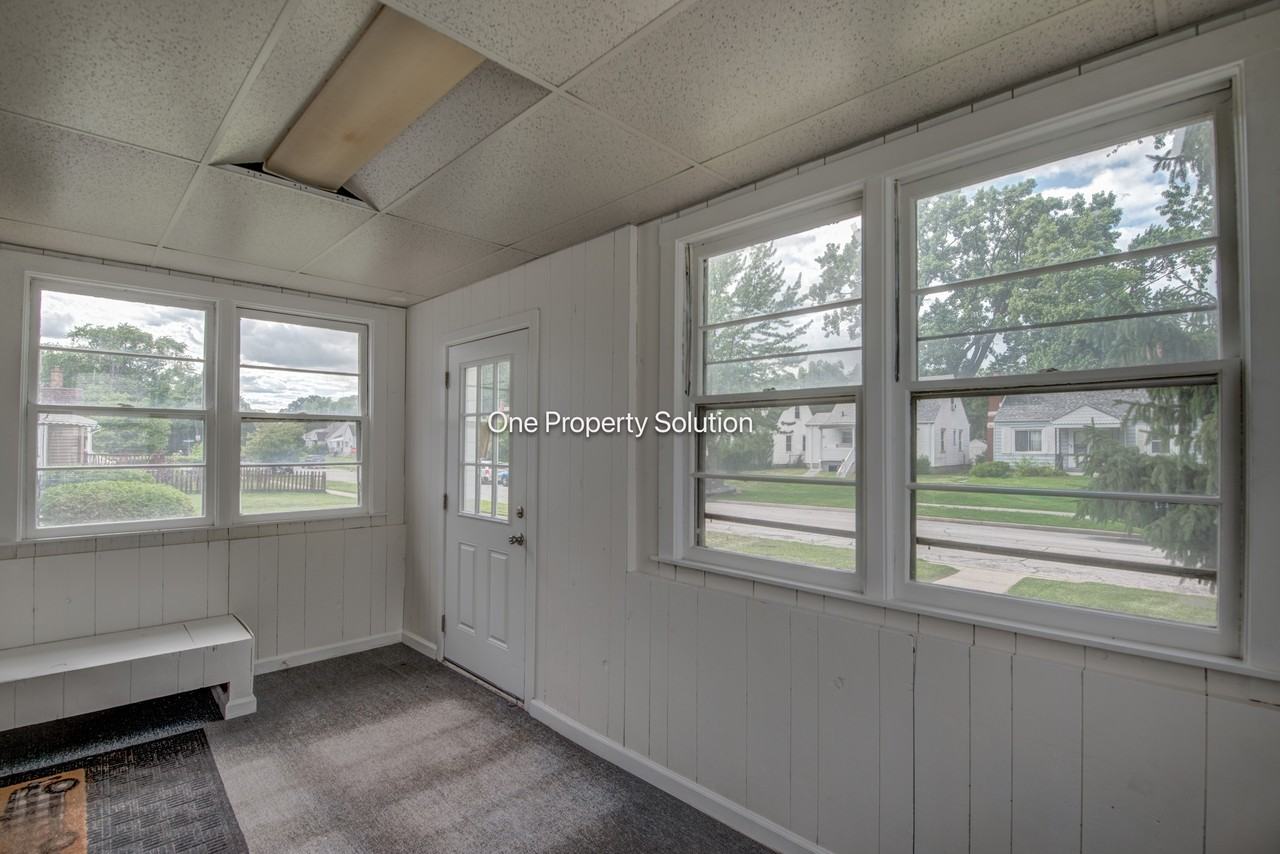3122 Crane Pl #1 - Photo 4 of 22