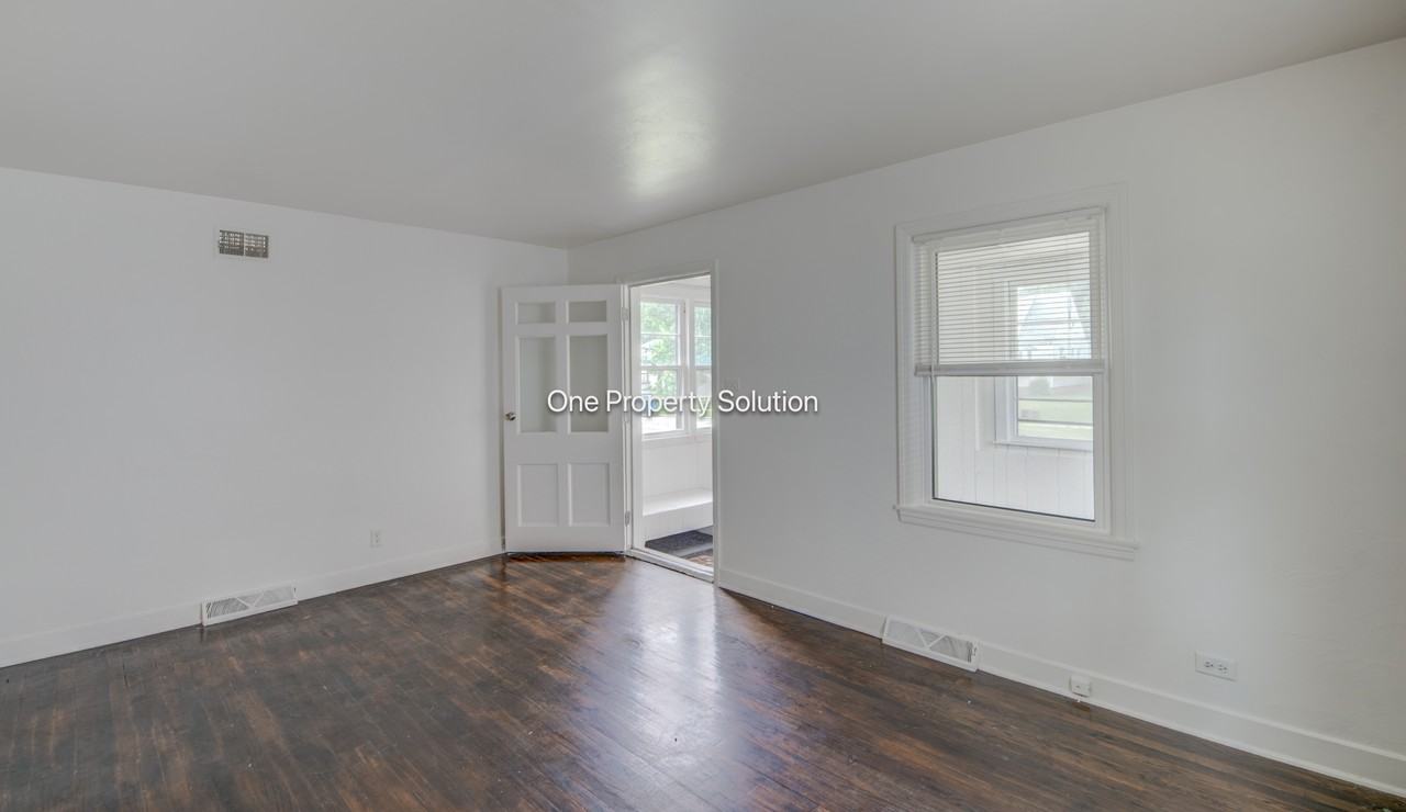 3122 Crane Pl #1 - Photo 7 of 22