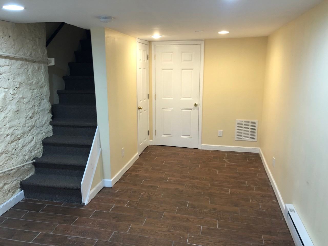 7 Woodmont Rd #1 - Photo 6 of 9