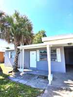 featured image of 4104 Desoto Ave #4104