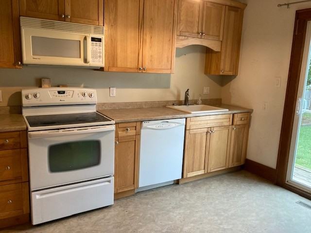 619 E 6th St #1 - Photo 7 of 22