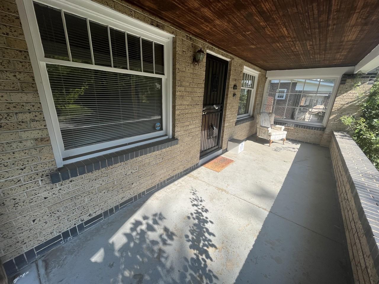 435 S Downing St - Photo 2 of 22