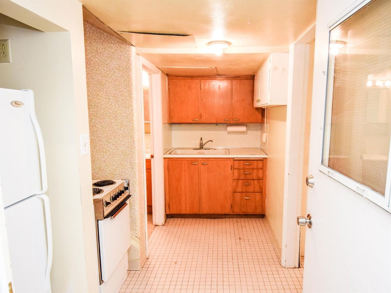 451 N 300 E #4 - Photo 3 of 17