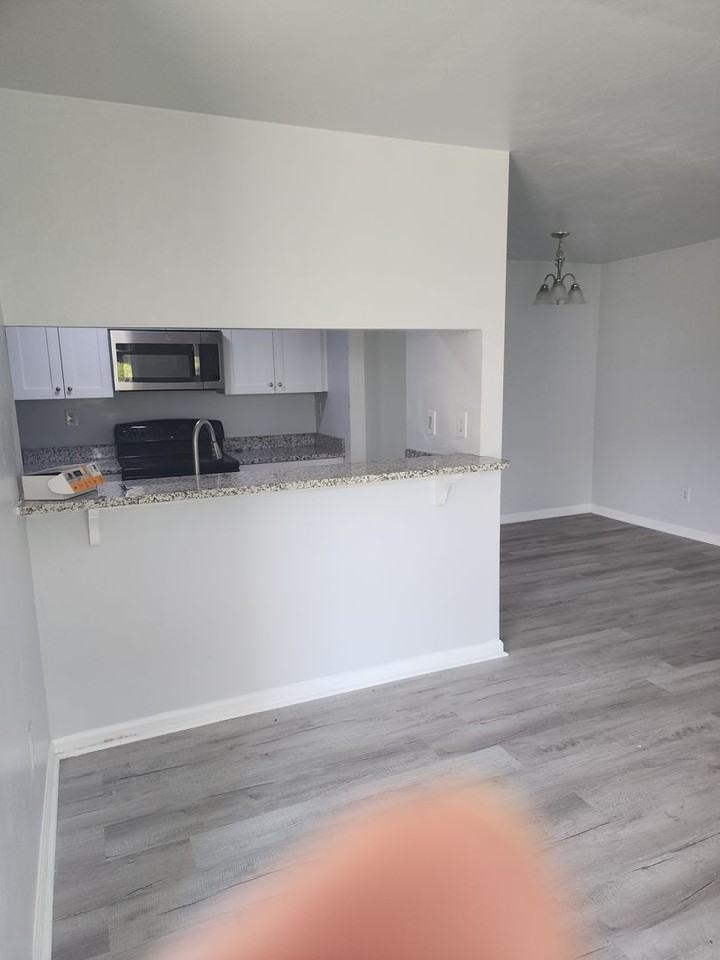 5349 Tuttle Creek Ct - Photo 6 of 10