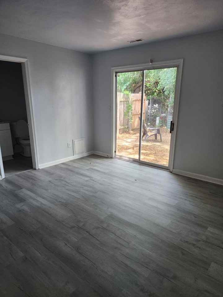 5349 Tuttle Creek Ct - Photo 7 of 10