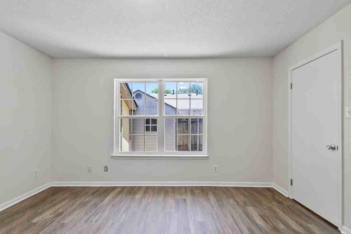 2 Cobbler Ct #1 - Photo 7 of 16