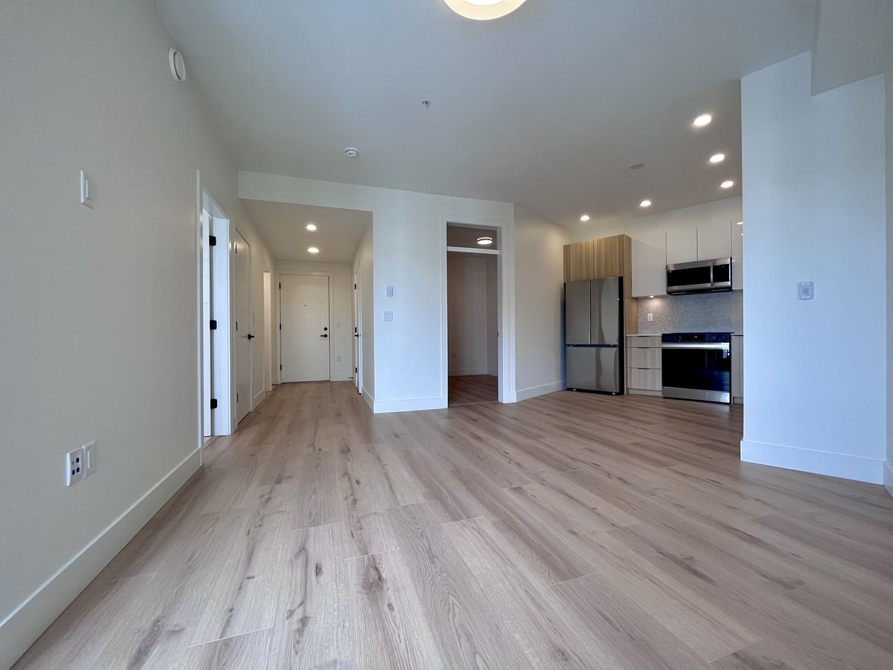 20769 Fraser Highway #622 - Photo 2 of 20