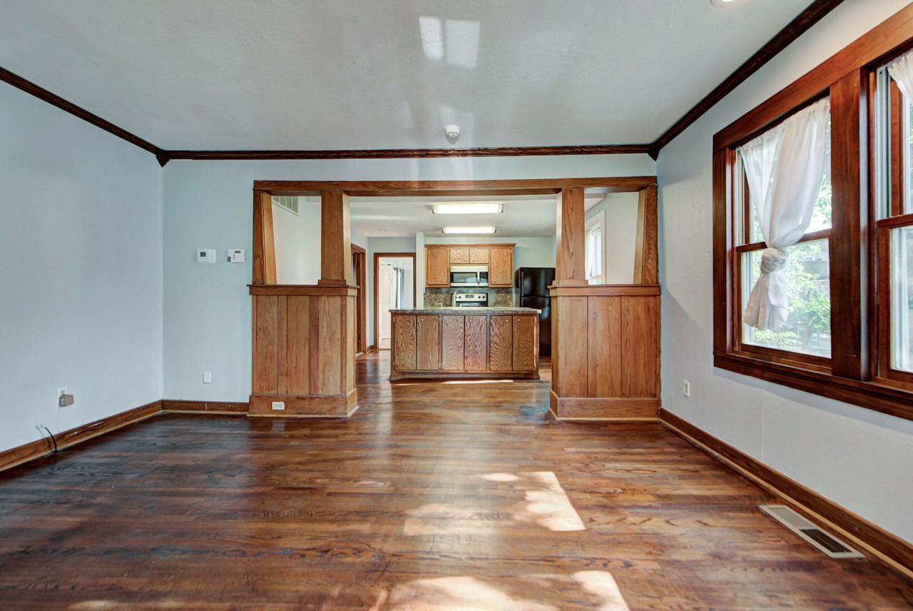 321 E Duffy St #1 - Photo 5 of 35
