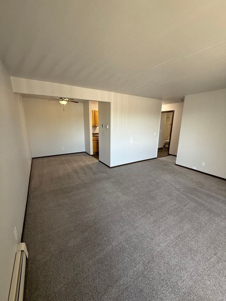 Rivers Edge Apartments - Photo 7 of 7