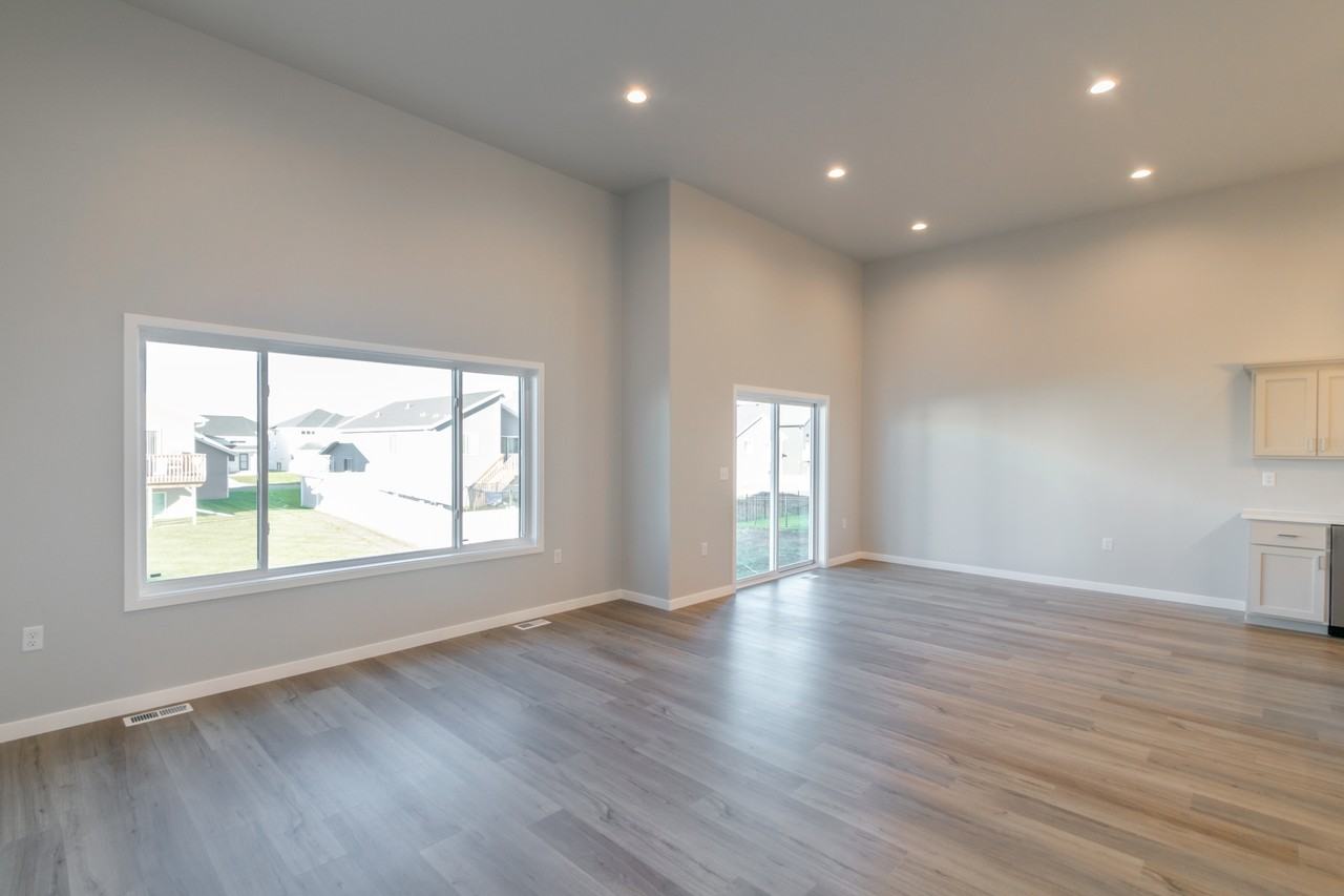 3710 33rd St S #1 - Photo 4 of 15