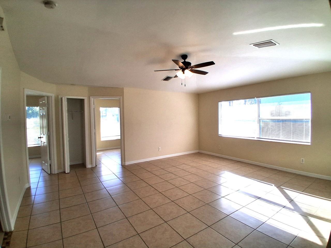4624/4626 27th Street Southwest - 4624 #4624 - Photo 2 of 15