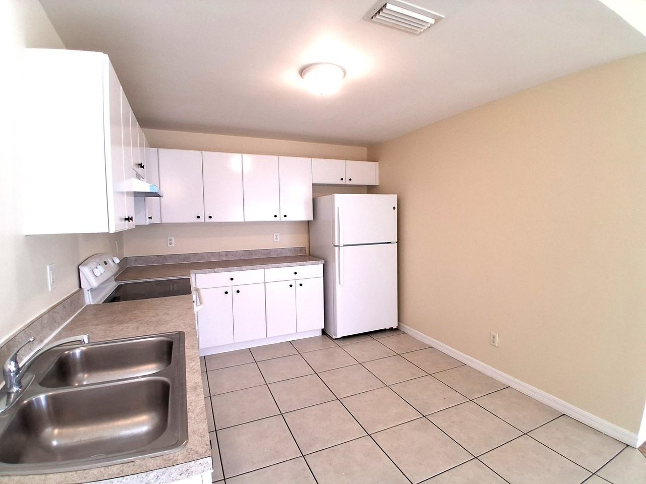 4624/4626 27th Street Southwest - 4624 #4624 - Photo 5 of 15