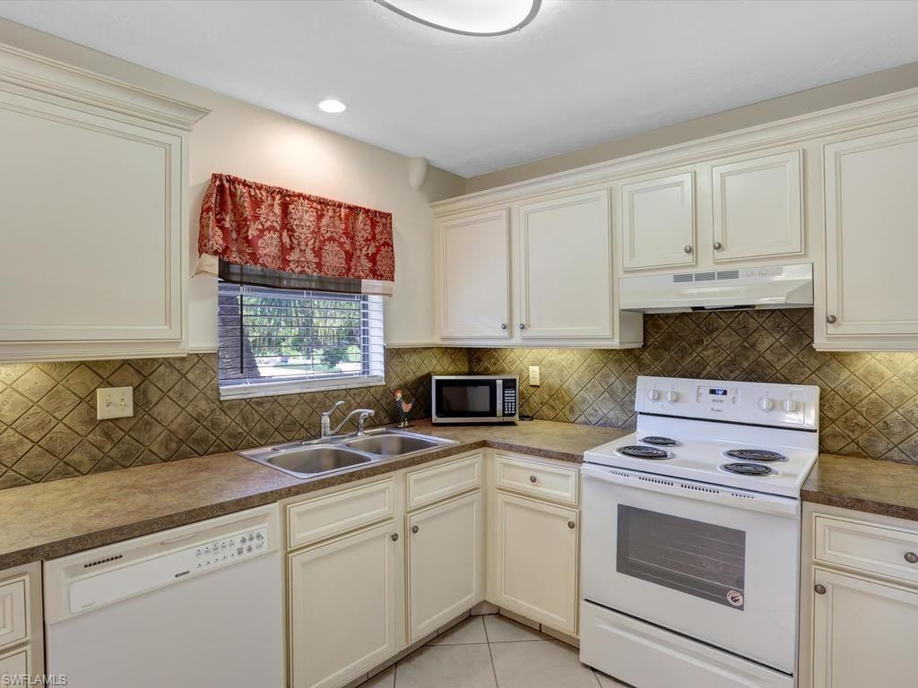 5501 Rattlesnake Hammock Road 209 - 1 #1 - Photo 3 of 20